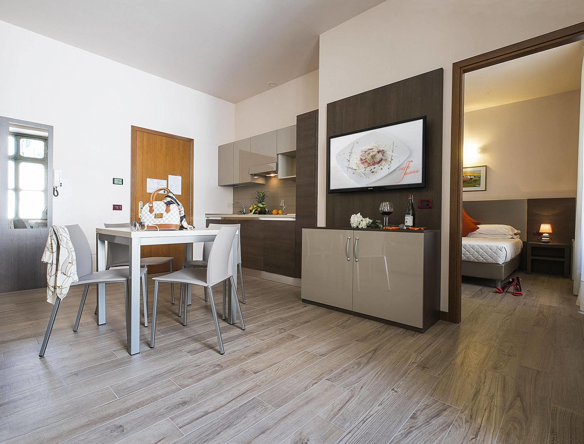 Residence Caffe Savona Alba  Exterior foto